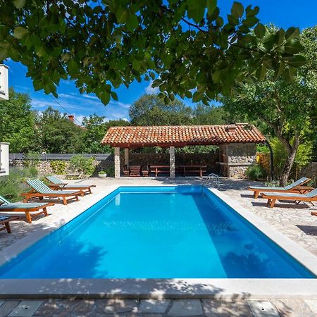 2 Bedroom Beautiful Apartment In Pinezici Exterior foto